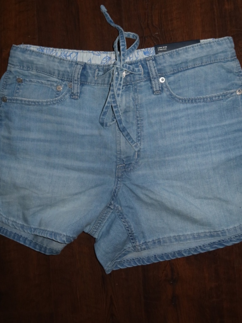 American Eagle Beachy Baggy Shorts